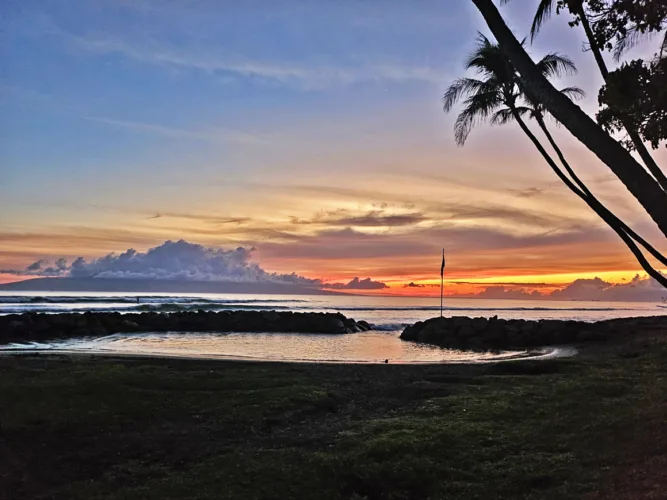 Photo of the Day: Launiupoko Sunset